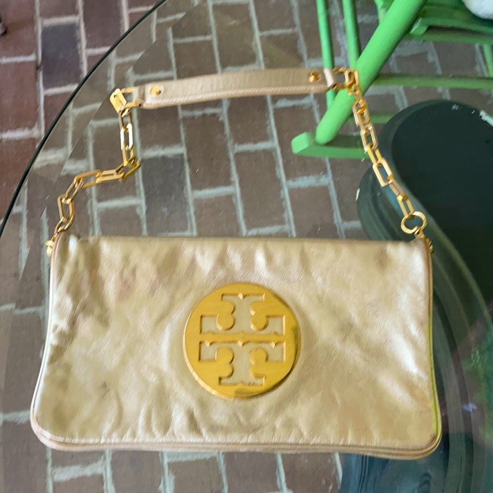 TORY BURCH BOMBE REVA GOLD PURSE
